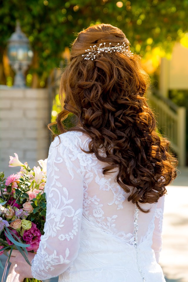 Mobile wedding makeup artist in Tingalpa