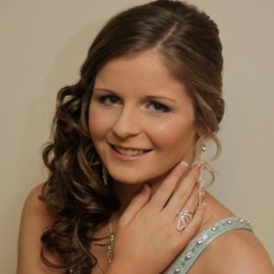 wellington-point-brisbane-queensland-mobile-hair-dresser-makeup-artists