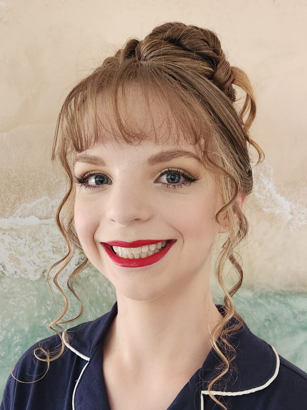 red-lip-formal-makeup